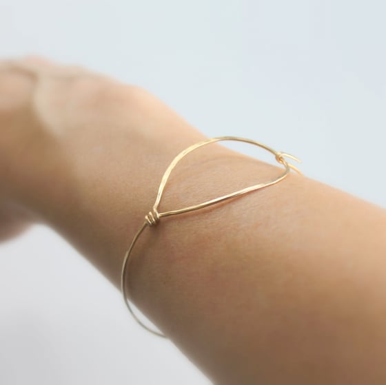 Image of lasso bangle