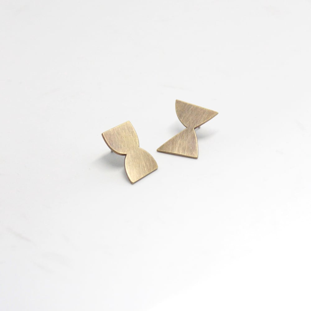 Image of HOUR GLASS EAR STUDS