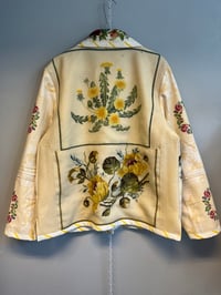 Image 8 of The yellow flower 🌼 jacket (l/xl)