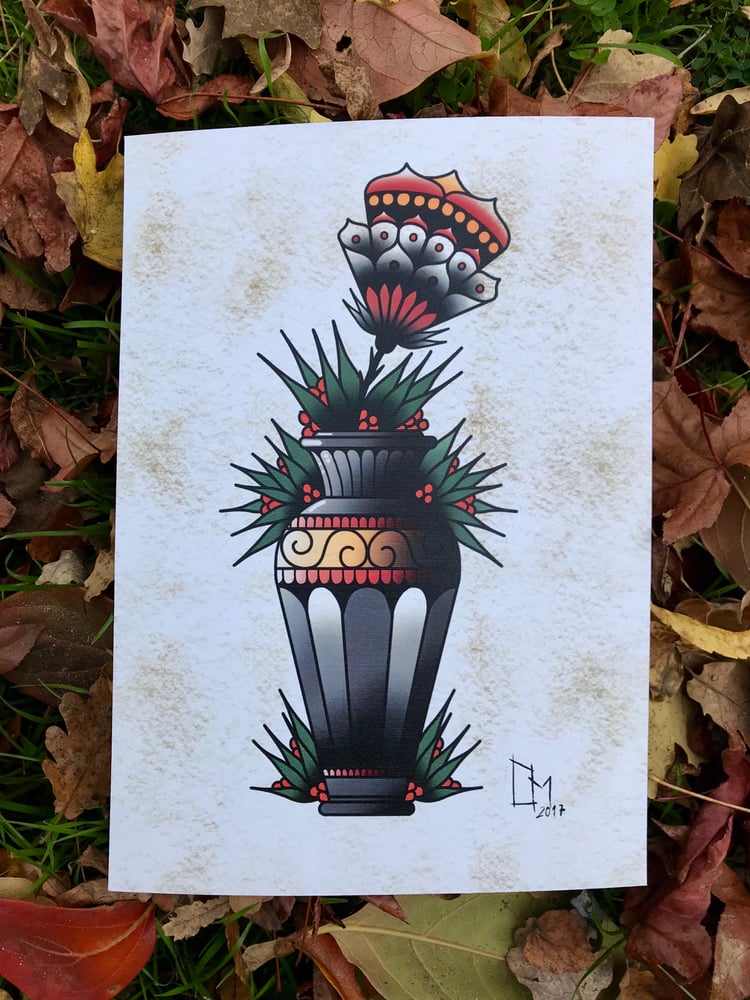 Image of Vase and flower