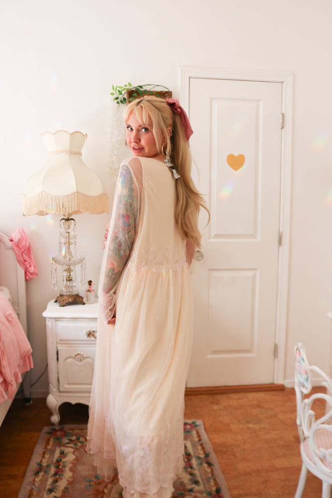Image of WOW Vintage Off White Magnet Art By Lynn Yang Prairie Dress with Lace Layering (Large)