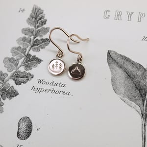 Image of *SALE - was £180* 9ct Rose Gold 'Wilderness' little disc earrings