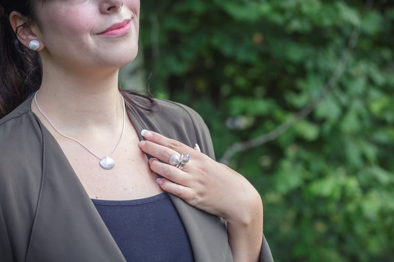 Cockle Shell Pendant
