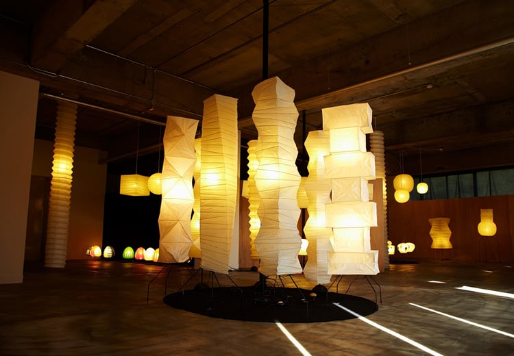 Image of Isamu Noguchi Light Sculpture AKARI 2N Standing lamp