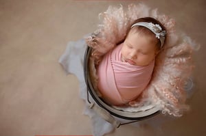 Image of Round Curly Felted Blanket - VINTAGE PINK