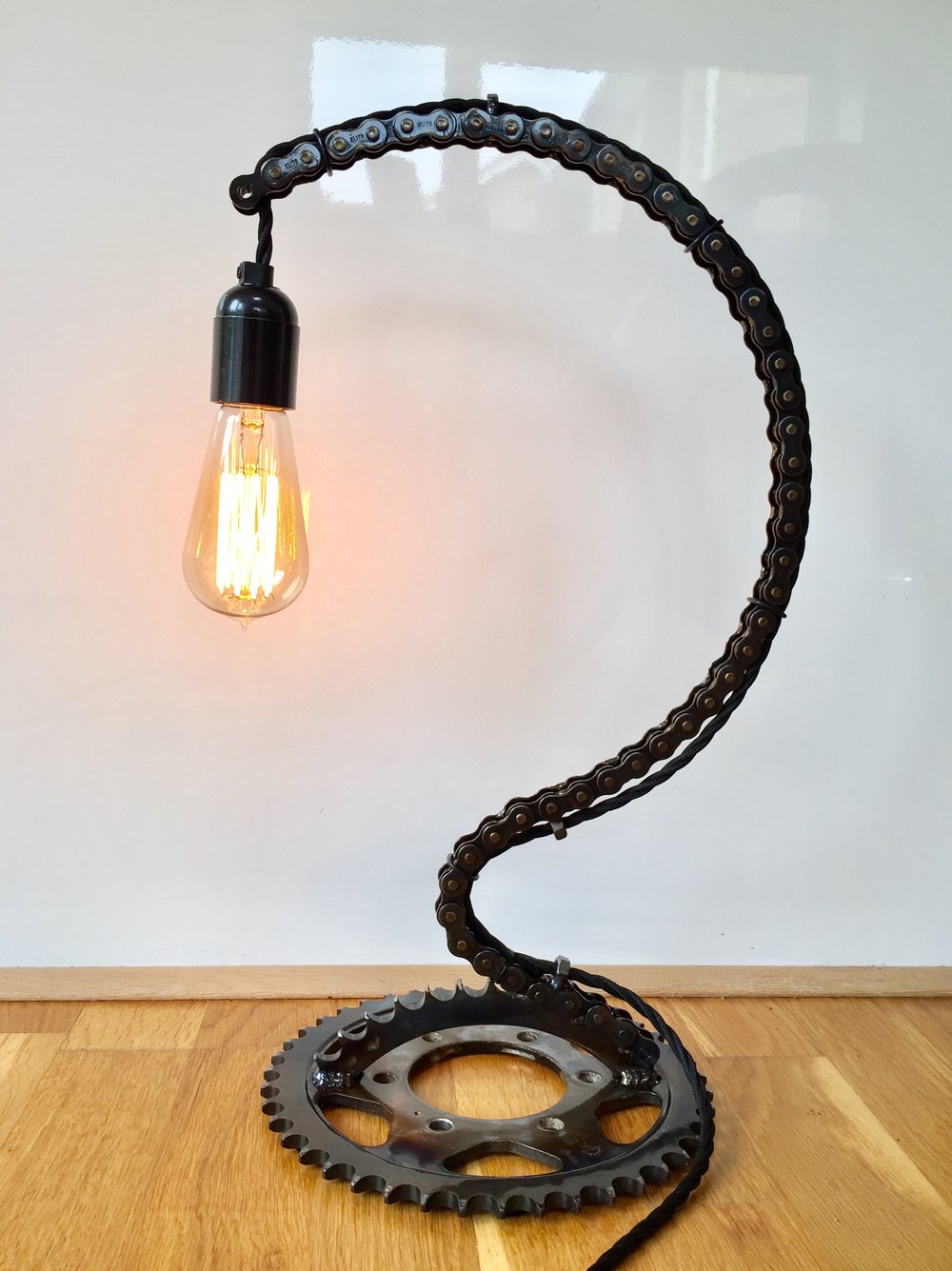 Image of Chain and sprocket lamp