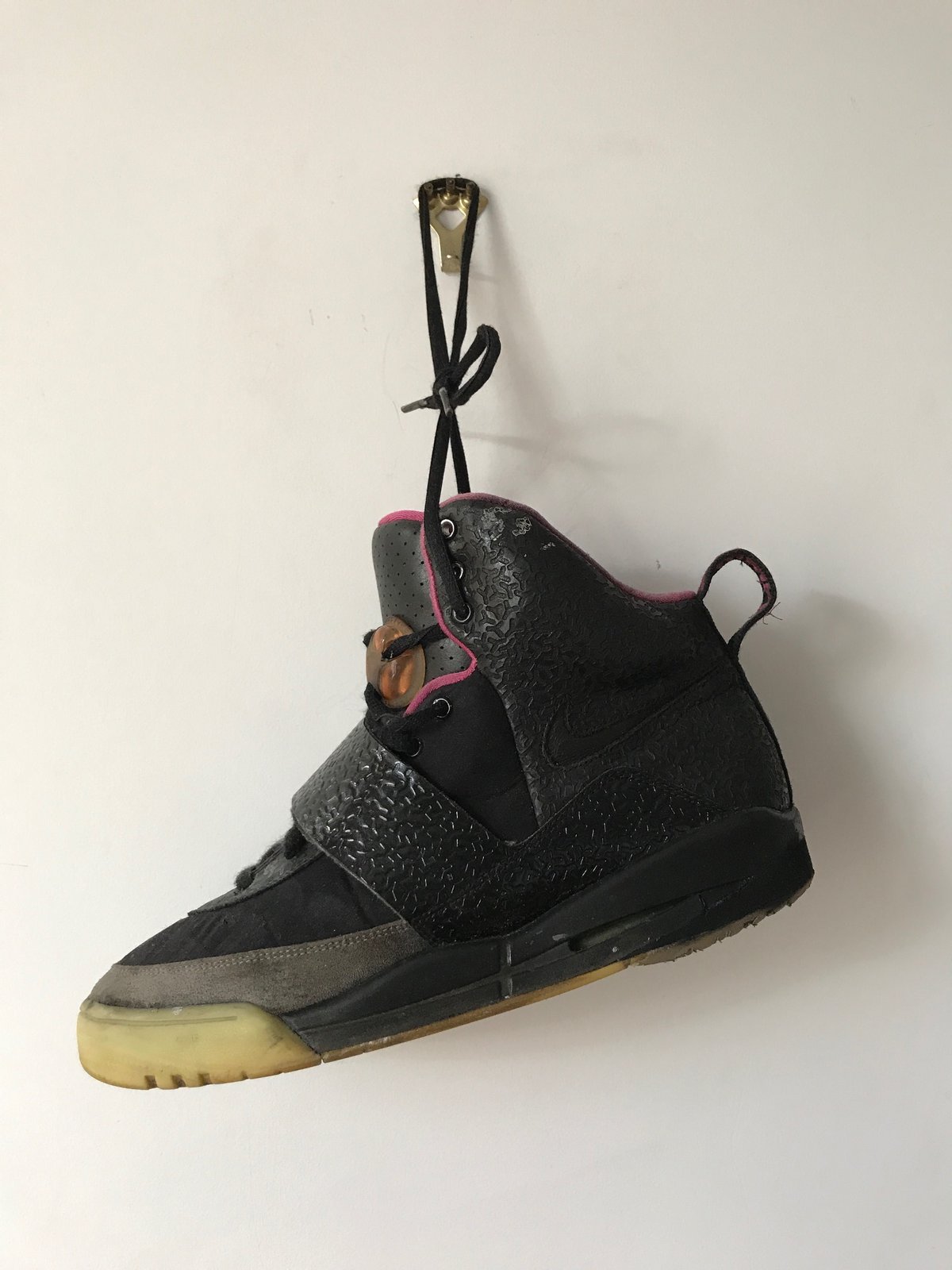 nike air yeezy 1 blink mens