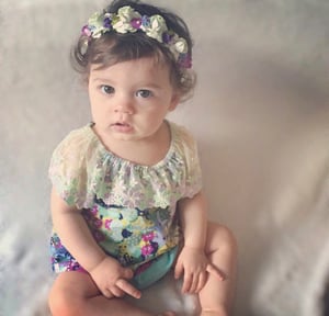 Image of PASTEL GREEN BASED HEADBANDS