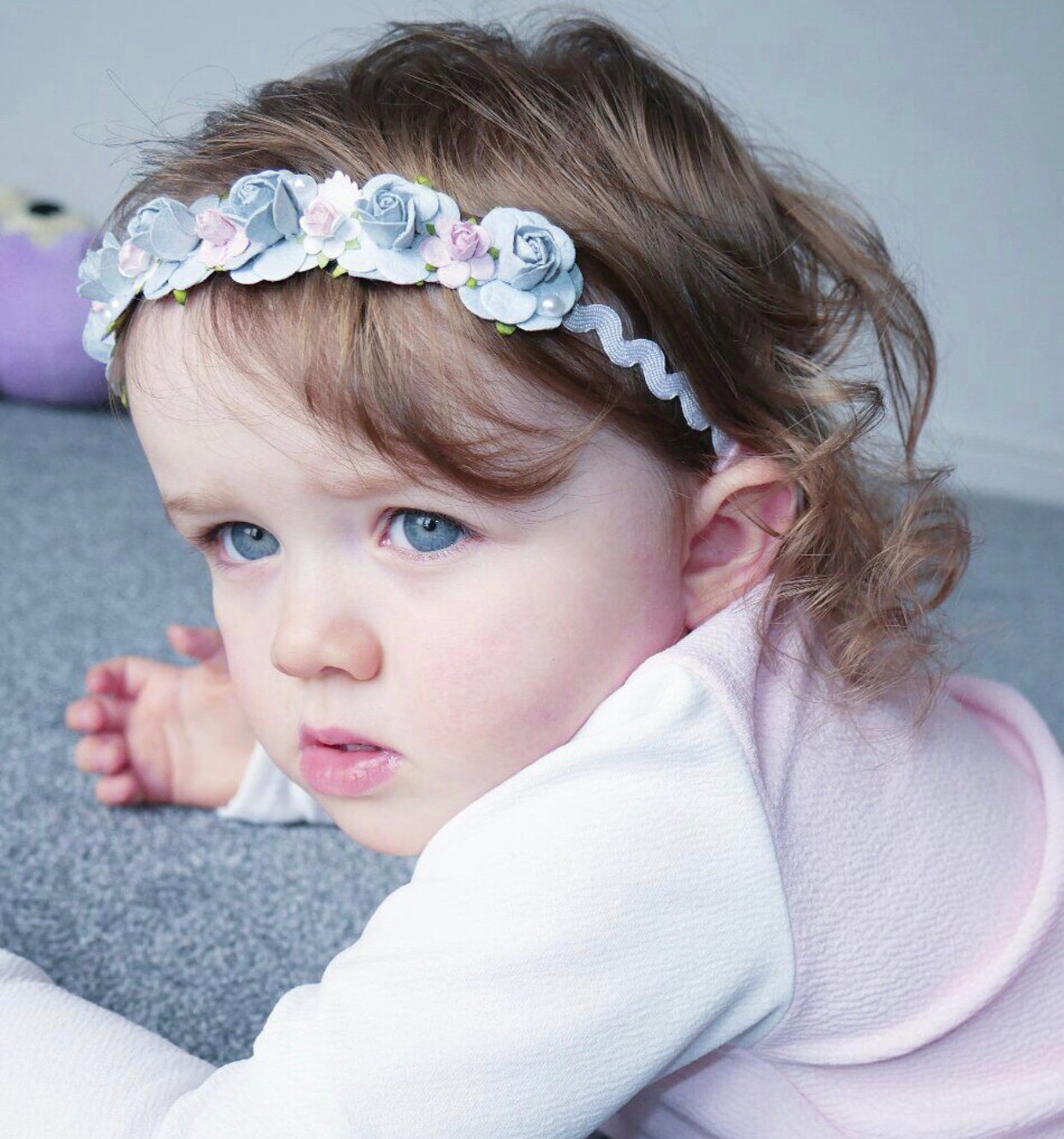 Image of GREY BASED HEADBANDS