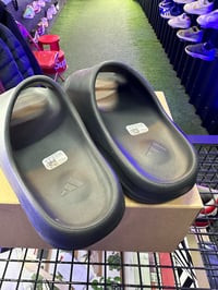 Image 5 of YEEZY SLIDE ONYX