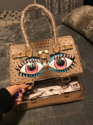 Image of Pink eyes satchel