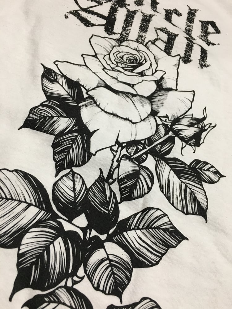 Image of White rose tshirt.