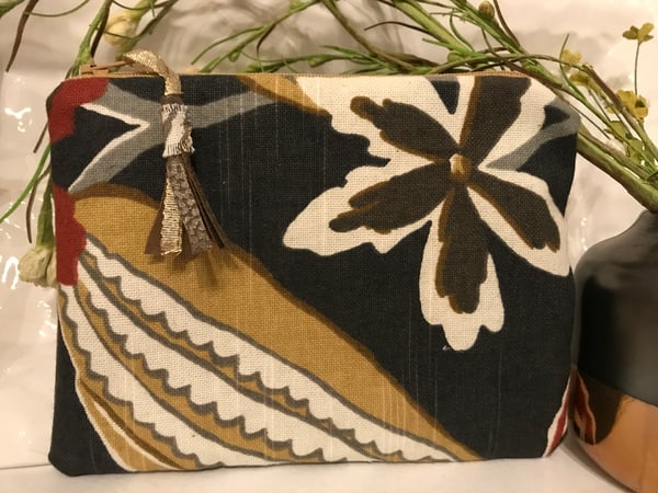 Image of Vintage Beauty Jewelry Pouch