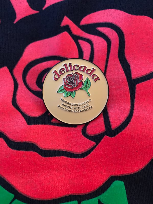 Image of Delicada Pin
