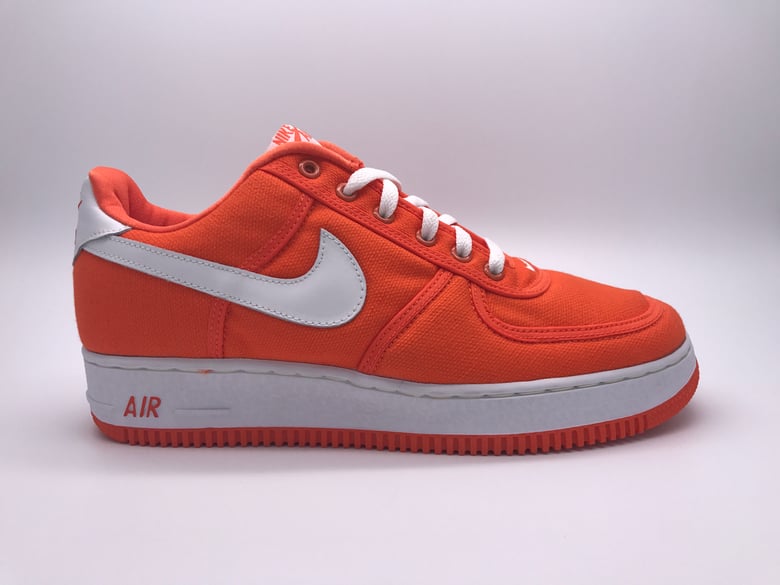 Image of NIKE AIR FORCE 1 CANVAS "ORANGE"