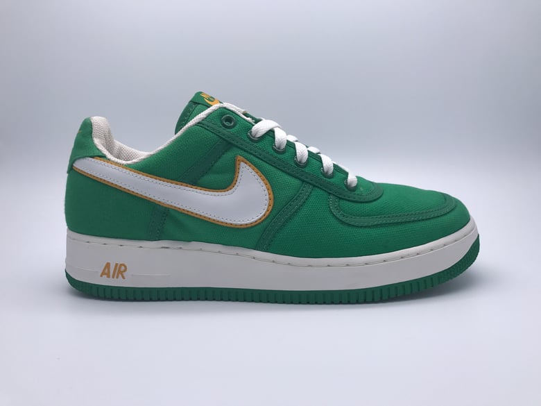 Image of NIKE AIR FORCE 1 CANVAS (CLASSIC GREEN/WHITE-SPORT GOLD)