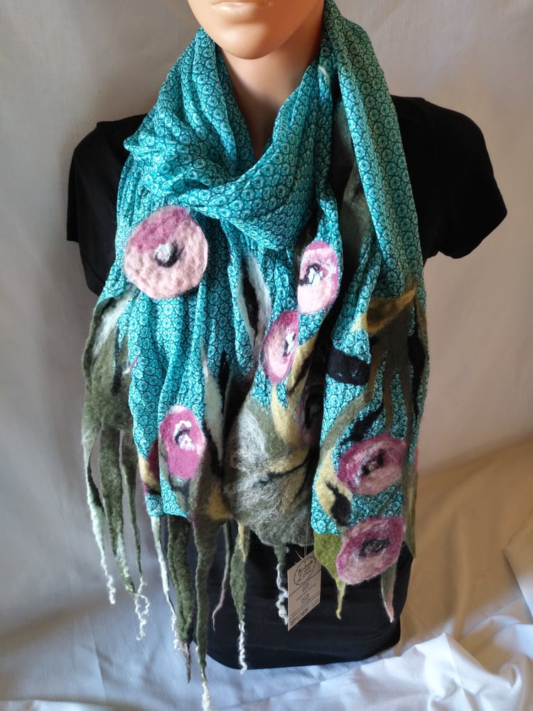 Image of Wet felted scarf 2