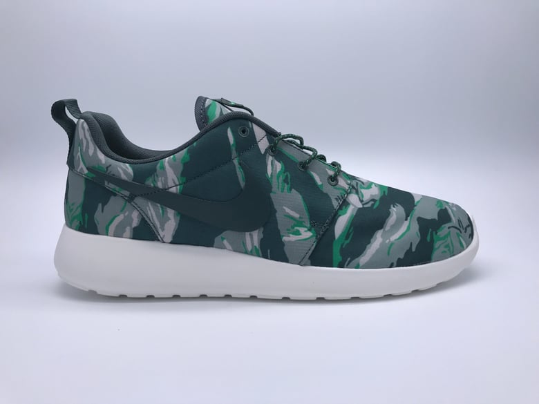 Image of NIKE ROSHERUN GPX "VNTG GRN"