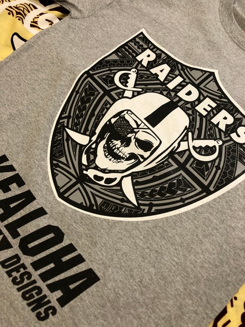 Image of Gray Skull Raiders Shirt