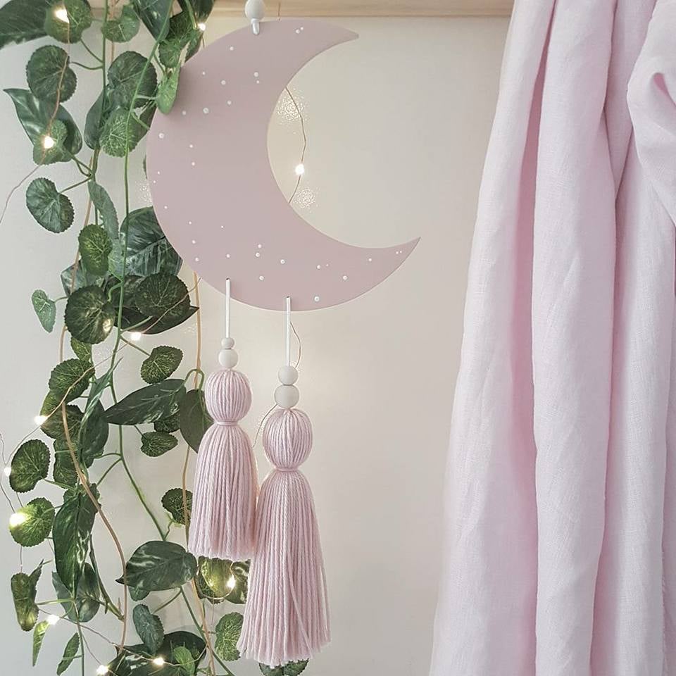 Image of Crescent moon "dreamer"