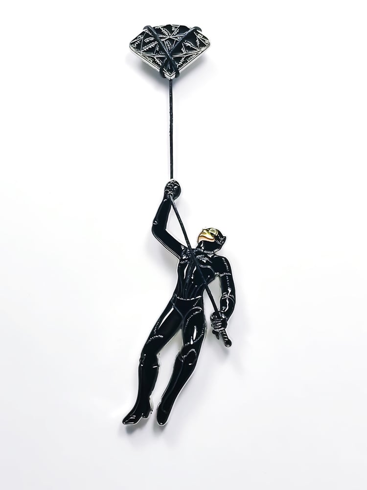 Image of CATWOMAN DIAMOND DANGLER