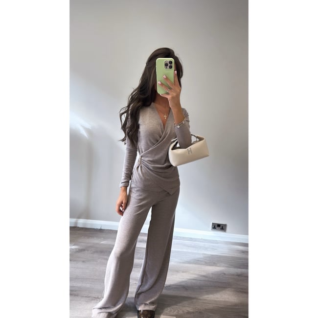 Mocha Gold Buckle Ruched Loungewear 