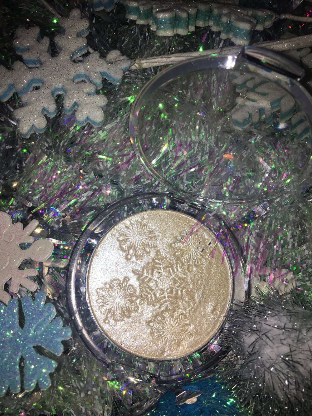 Image of “Let it Glow” holiday highlighter