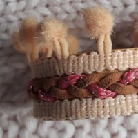 Image 2 of Bracelet *femme* - manchette tressé pompons : beige et camel