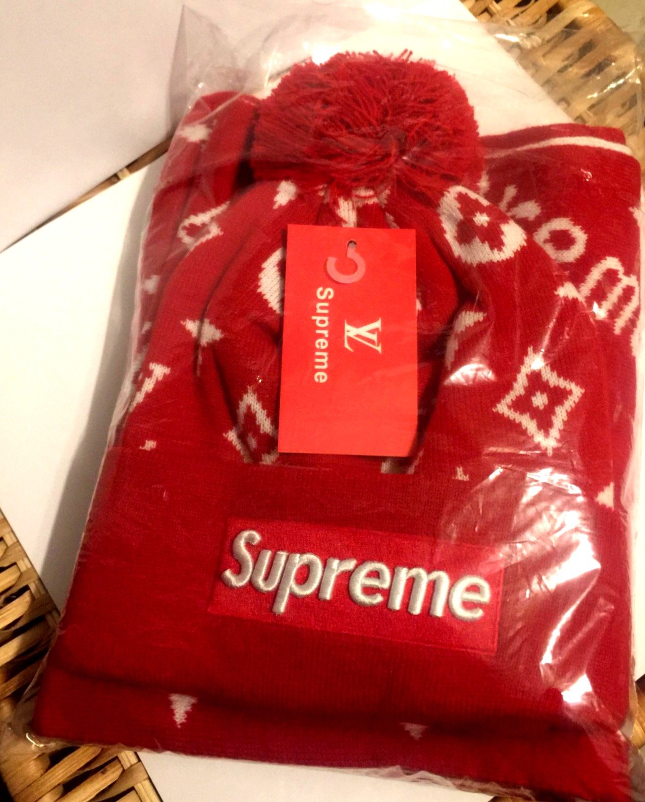 supreme pearl hooded