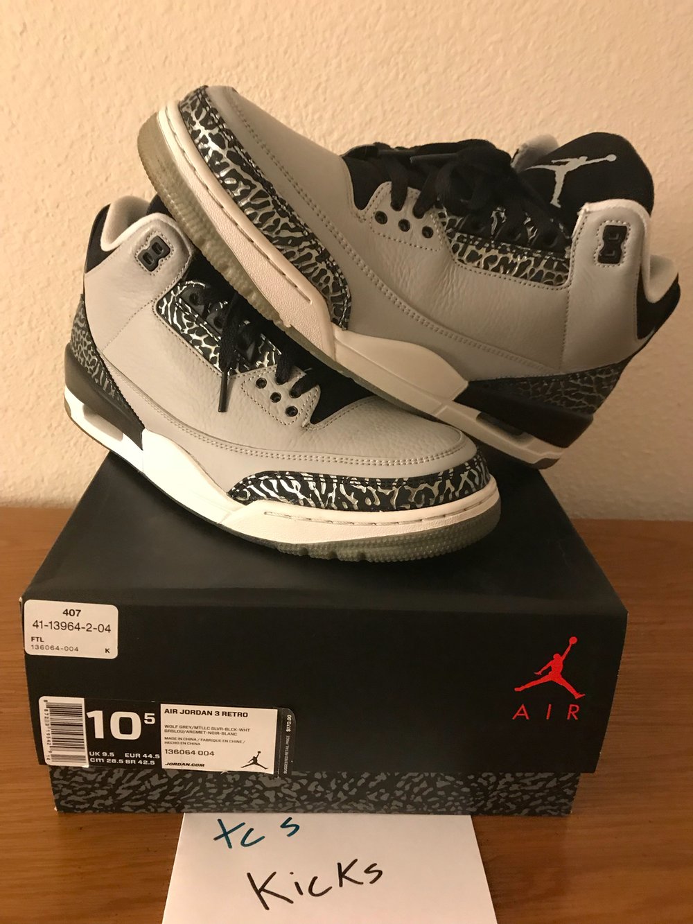Image of Used Jordan Retro 3 Wolf Grey Size 10.5