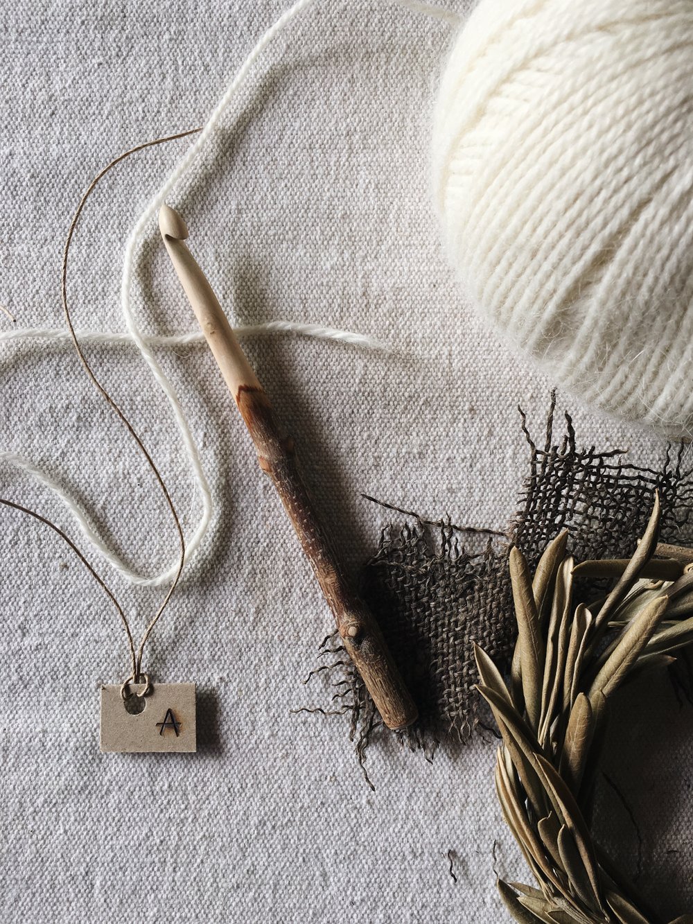 Image of size 7mm Olive branch hand carved rustic crochet hook