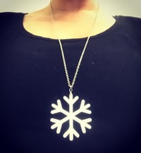 Image 3 of Snowflakes - náušnice / prstýnek / špendlík / náhrdelník