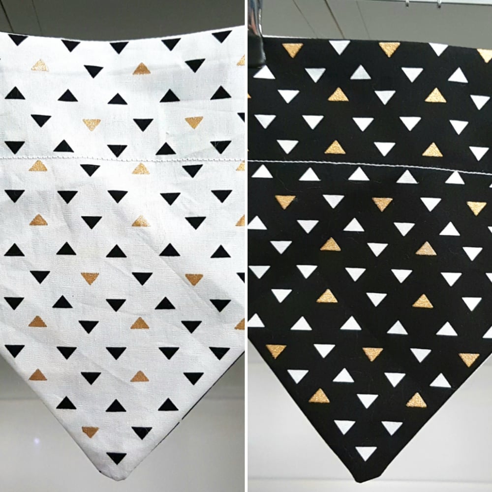 Image of Reversible Bandana - Metallic Triangles