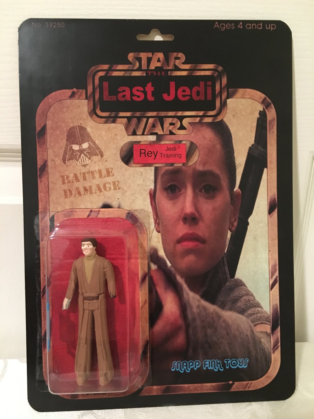 Star Wars The Last Jedi BOOTLEG Rey figure