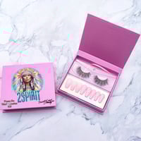 Image 1 of 2Spirit Eyelash + Press On Nails Kit