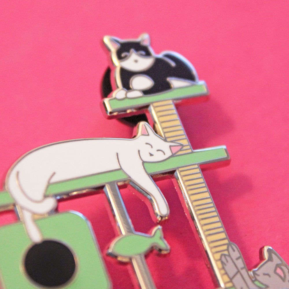 XL Cat Tree, hard enamel pin - cat scratching post - flair - lapel pin ...