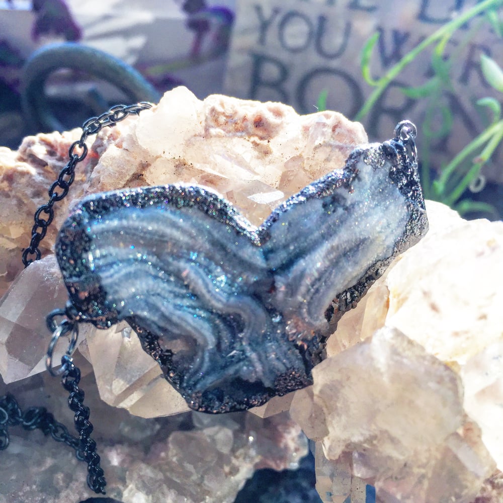 Image of "AGATE GEODE THE WOMB OF THE DIVINE" ~Heart Shaped Raw Geode on oxidized chain