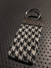 Image 4 of Houndstooth  key chains