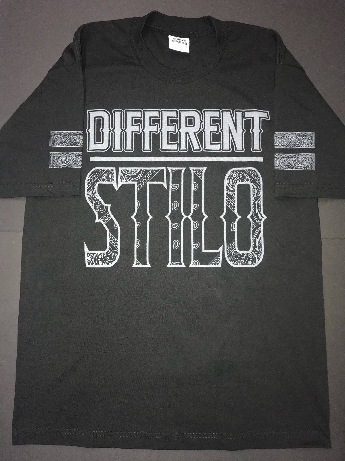 Image of Different Stilo “Black & Grey” Bandana T-Shirt