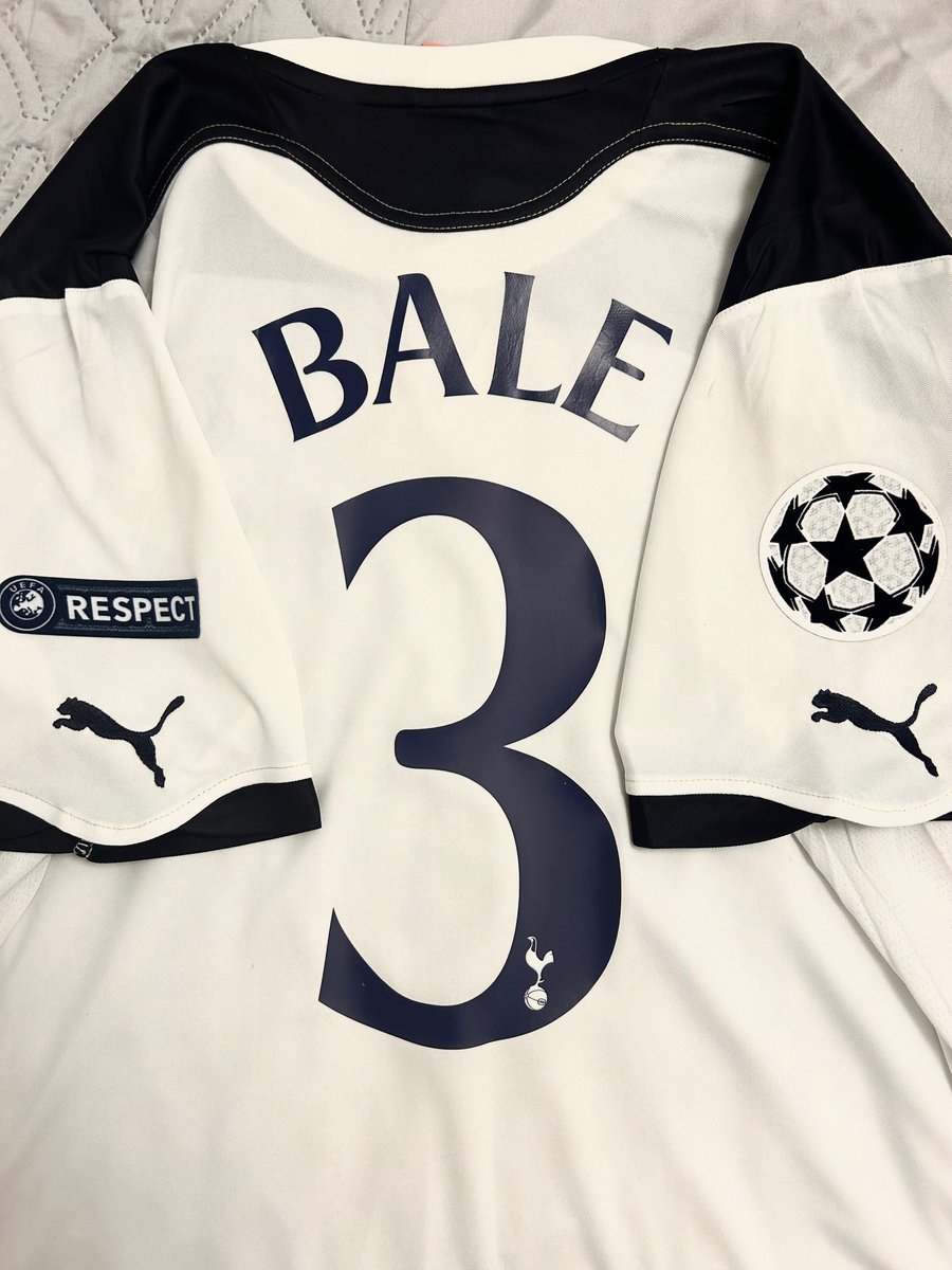 Image of Tottenham Hotspur “BALE 3” 2010/11 Home Cup Shirt + UCL patches (XL)