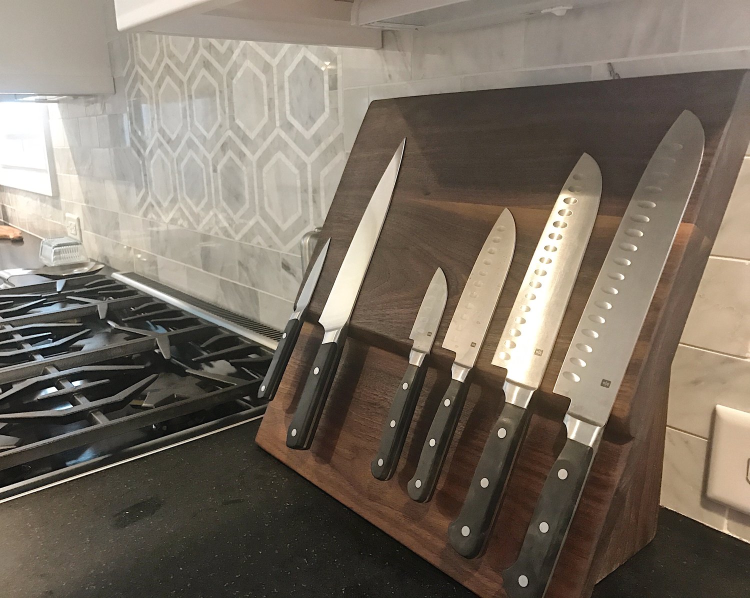 Standing Magnetic Knife Rack BorkWood standing-magnetic-knife-rack-borkwood