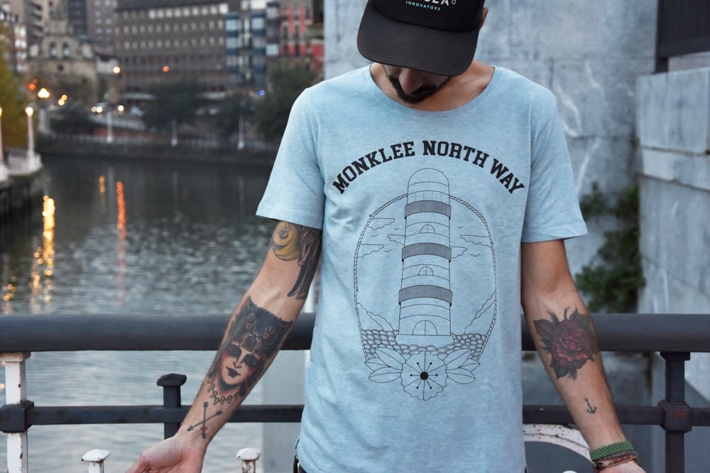 Image of Camiseta " Monklee North Way " azul claro