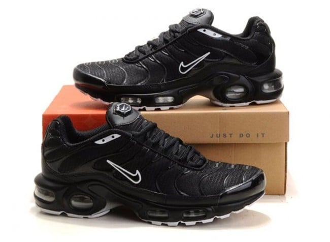 Image of NIKE TN Black and White