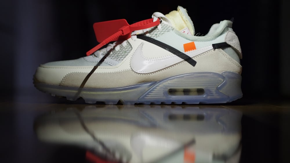 am90