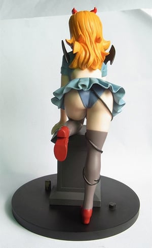Image of Chloe figurine