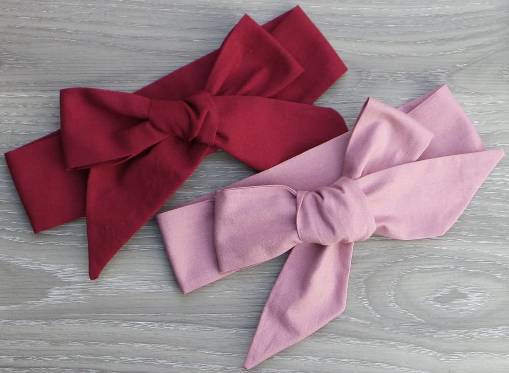 Image of BURGUNDY BOW HEADWRAP