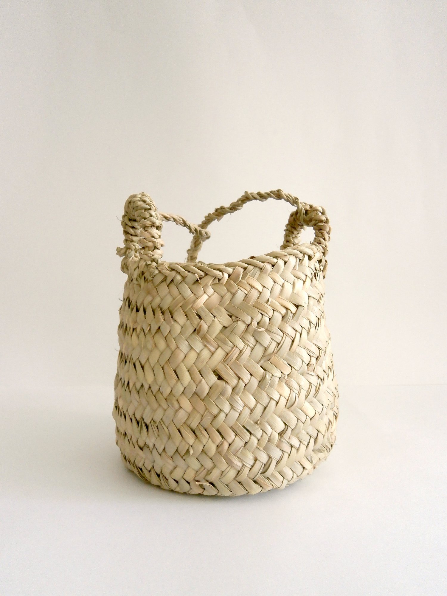 Image of WOVEN HANGING POT