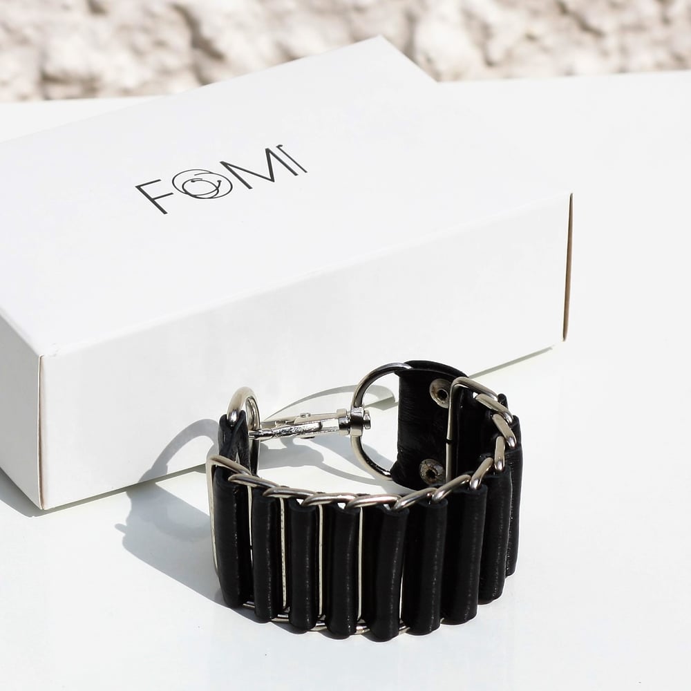 Image of Minimalistic Leather Cuff