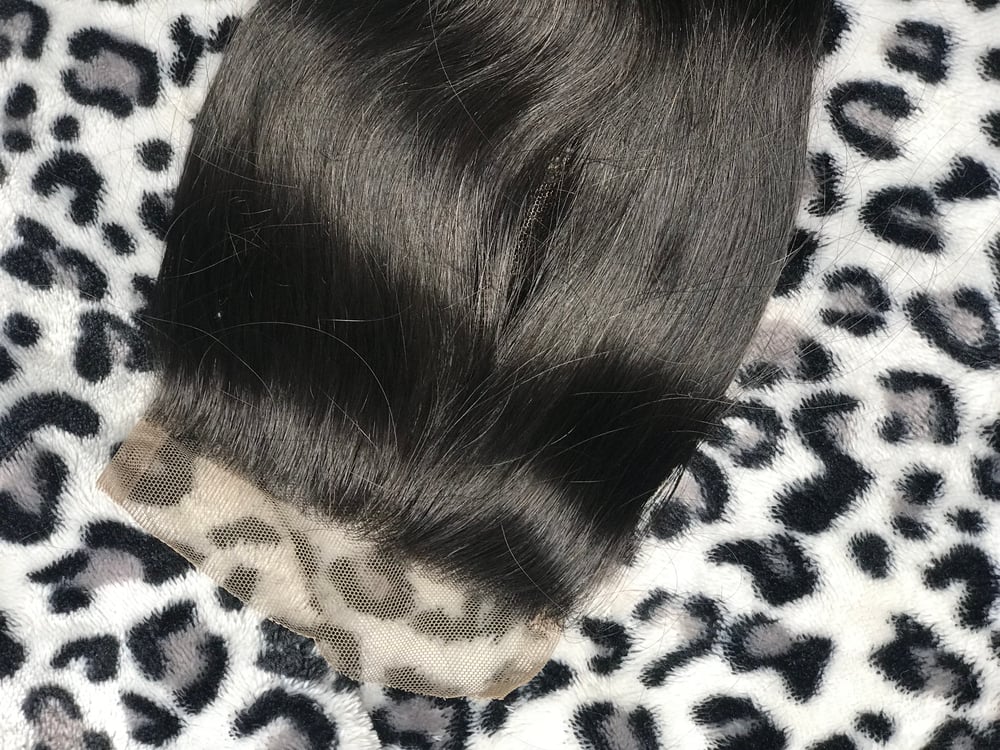 Image of Brazilian Body Wave Closure