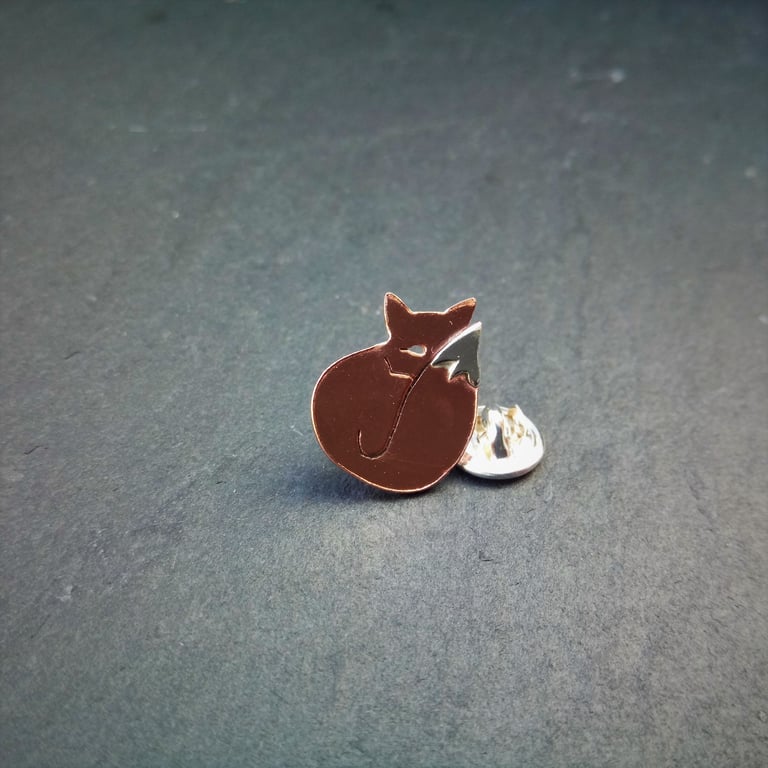 Tiny Sleeping Fox Lapel Tack Image 4